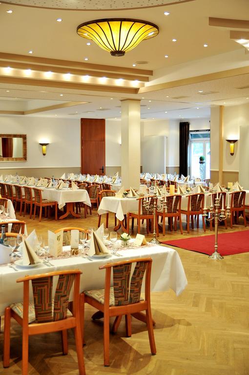 Hotel Restaurant Buergerklause Tapken Garrel Экстерьер фото