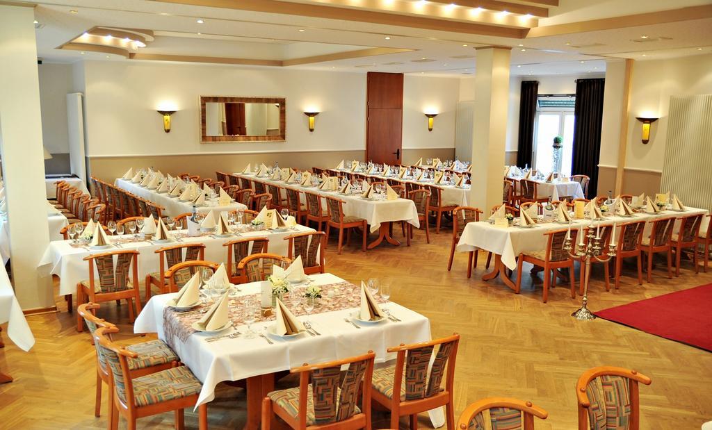 Hotel Restaurant Buergerklause Tapken Garrel Экстерьер фото